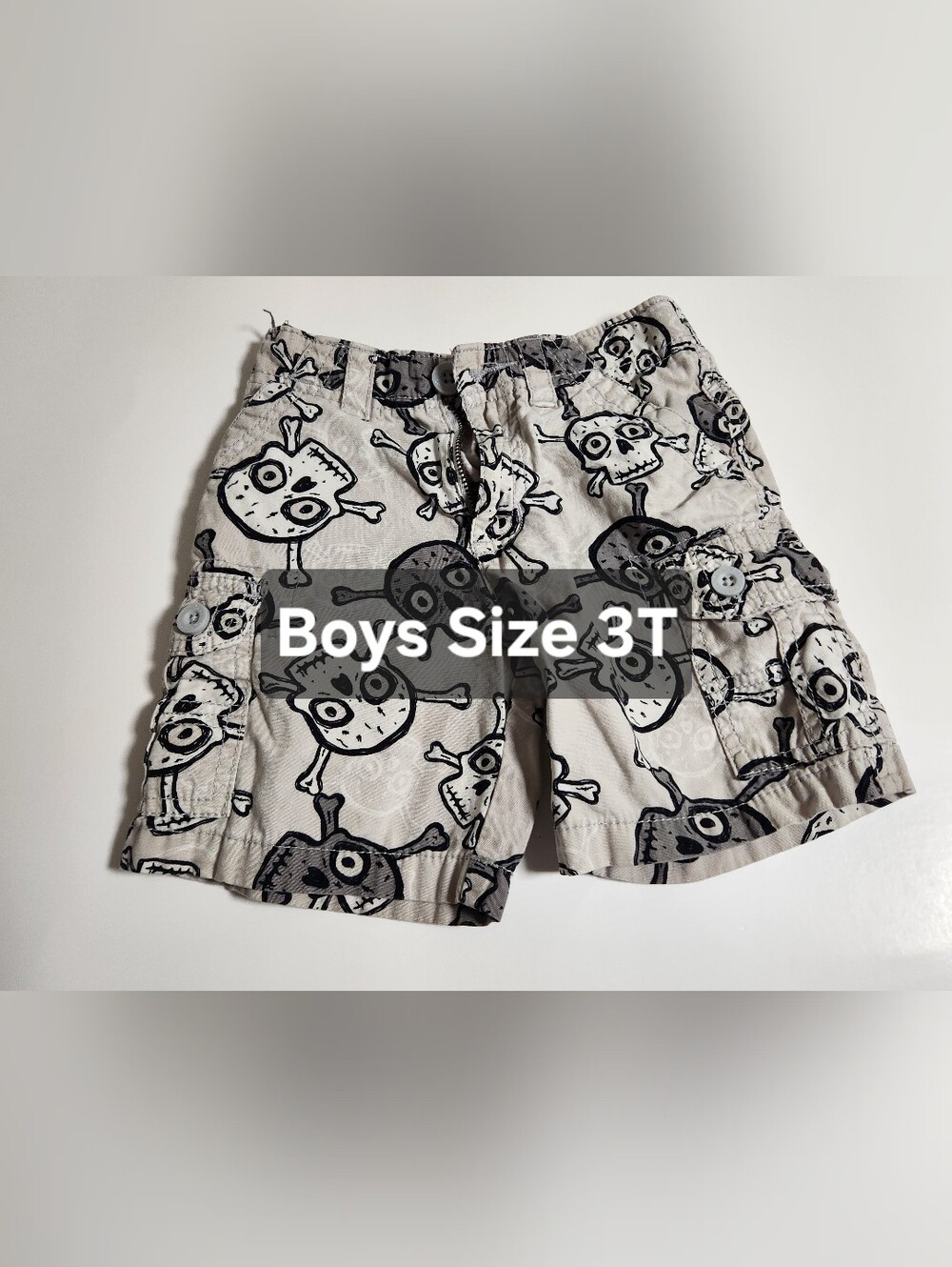 Boys Size 3T Skull Halloween Shorts